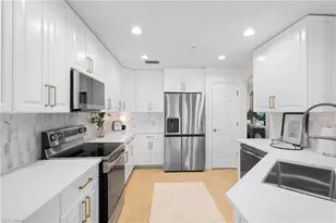 8775 Coastline Ct, Naples, FL 34120 - Photo 12