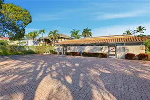 1519 Chesapeake Ave, Naples, FL 34102 - Photo 4
