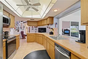4096 Skyway Dr, Naples, FL 34112 - Photo 6