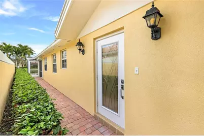 5058 Kingston Way, Naples, FL 34119 - Photo 4