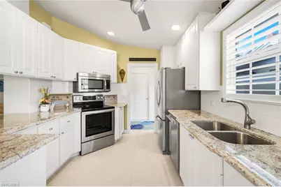 5058 Kingston Way, Naples, FL 34119 - Photo 12