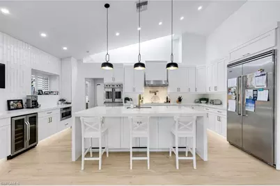 806 Knoll Wood Ct, Naples, FL 34108 - Photo 14