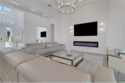 14370 Laguna Springs Ln, Naples, FL 34114 - Photo 4