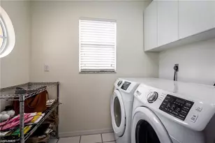 100 Diamond Cir, Naples, FL 34110 - Photo 22