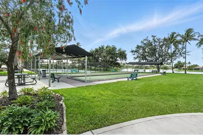 4588 Pasadena Ct, Naples, FL 34109 - Photo 32