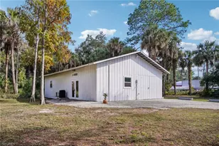 740 15th St NW, Naples, FL 34120 - Photo 4