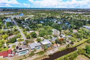 79 Constitution Dr, Naples, FL 34112 - Photo 36