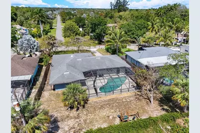 79 Constitution Dr, Naples, FL 34112 - Photo 32