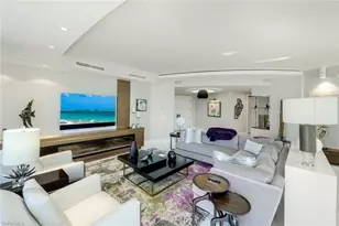 13665 Vanderbilt Dr, Naples, FL 34110 - Photo 8