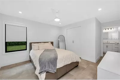 6659 Livingston Woods Ln, Naples, FL 34109 - Photo 16