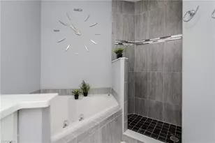 640 Lalique Cir, Naples, FL 34119 - Photo 22