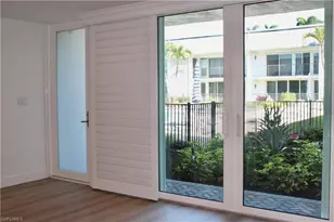 333 Harbour Dr, Naples, FL 34103 - Photo 12