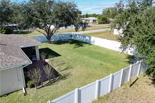 1401 SE 19th Ln, Cape Coral, FL 33990 - Photo 10