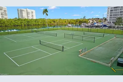 15 Bluebill Ave #805, Naples, FL 34108 - Photo 18