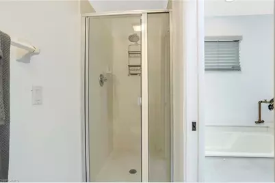 27100 Oakwood Lake Dr, Bonita Springs, FL 34134 - Photo 20