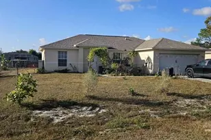 718 Fargo Dr, Fort Myers, FL 33913 - Photo 1