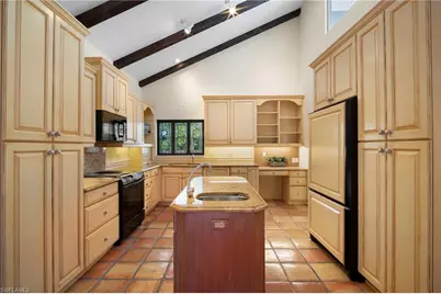 500 Tierra Mar Ln E, Naples, FL 34108 - Photo 24