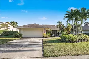 9874 Campbell Cir, Naples, FL 34109 - Photo 2