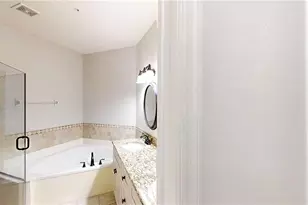 2200 Arielle Dr, Naples, FL 34109 - Photo 10