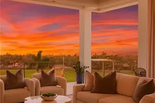 201 8th St S, Naples, FL 34102 - Photo 2