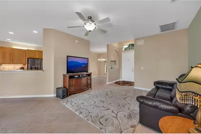 3685 Yosemite Ct, Naples, FL 34116 - Photo 4