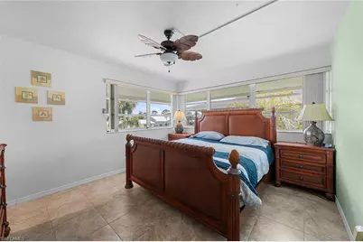 402 SE 42nd Ter #D-7, Cape Coral, FL 33904 - Photo 8