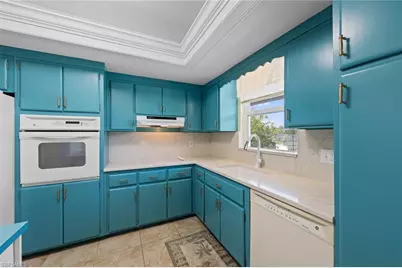 402 SE 42nd Ter #D-7, Cape Coral, FL 33904 - Photo 2