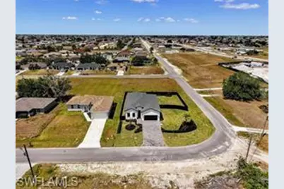 1219 NE 36th Ln, Cape Coral, FL 33909 - Photo 12