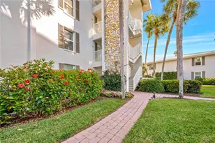 2800 Gulf Shore Blvd N, Naples, FL 34103 - Photo 32
