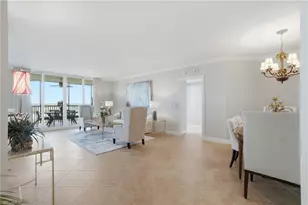 1060 Borghese Ln, Naples, FL 34114 - Photo 6