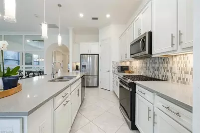 7222 Wilton Dr, Naples, FL 34109 - Photo 8