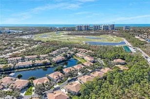 905 Carrick Bend Cir, Naples, FL 34110 - Photo 24