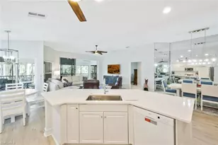 905 Carrick Bend Cir, Naples, FL 34110 - Photo 16