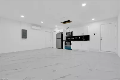 1061 Butler St E, Lehigh Acres, FL 33974 - Photo 6