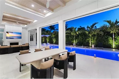 660 Wedge Dr, Naples, FL 34103 - Photo 2