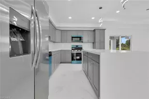 1021 Pilgrim St E, Lehigh Acres, FL 33974 - Photo 14