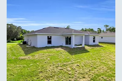 1023 Pilgrim St E, Lehigh Acres, FL 33974 - Photo 30