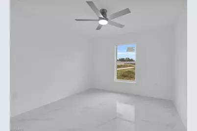 1023 Pilgrim St E, Lehigh Acres, FL 33974 - Photo 22