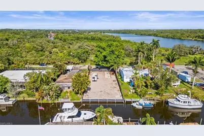 2228 Marina Park Dr, Fort Myers, FL 33905 - Photo 4