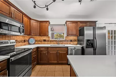 139 18th St NE, Naples, FL 34120 - Photo 8