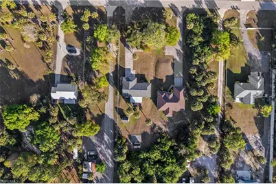 139 18th St NE, Naples, FL 34120 - Photo 2