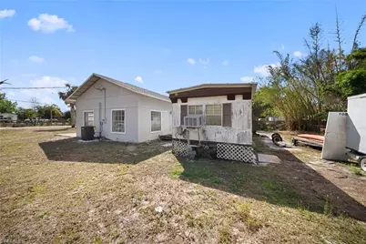 19560 Spicewood Ln, Fort Myers, FL 33908 - Photo 16