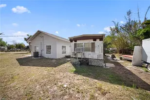 19560 Spicewood Ln, Fort Myers, FL 33908 - Photo 16