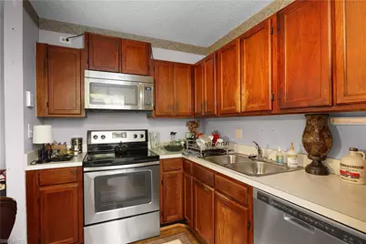 5214 Cedarbend Dr #1, Fort Myers, FL 33919 - Photo 10