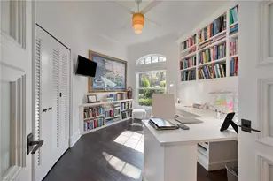 107 Amblewood Ln, Naples, FL 34105 - Photo 14