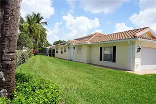 4194 St George Ln, Naples, FL 34119 - Photo 4