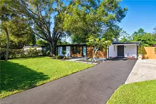 1280 Pine St, Naples, FL 34104 - Photo 20