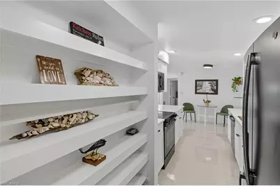 1280 Pine St, Naples, FL 34104 - Photo 34