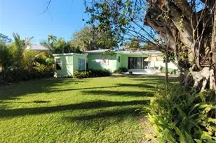 870 Forest Ave, Naples, FL 34102 - Photo 18