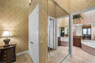 7841 Hawthorne Dr, Naples, FL 34113 - Photo 22